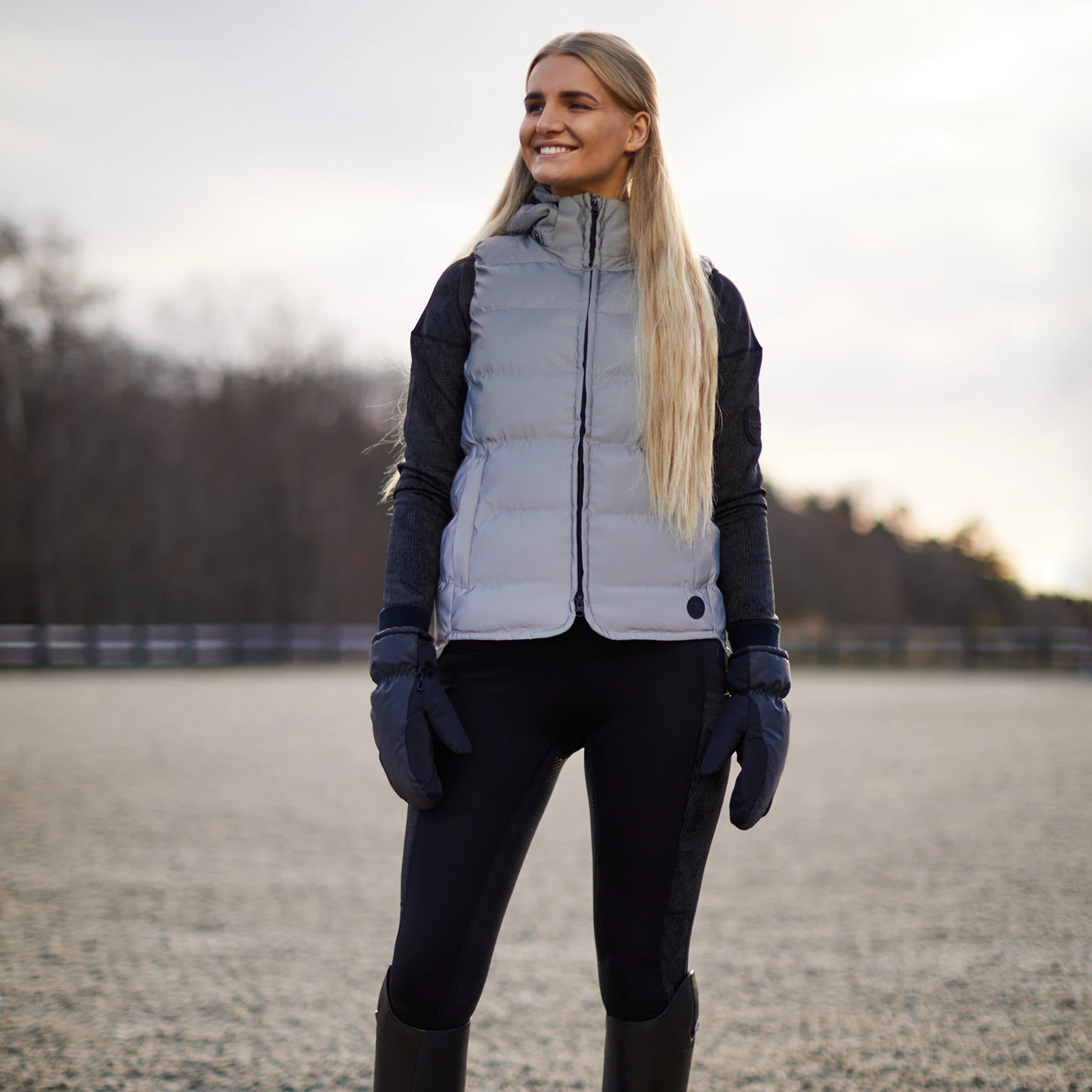 Horze Womens Reflective Padded Vest - Reflective Silver 4 Horze Womens Reflective Padded Vest - Reflective Silver - Image 2