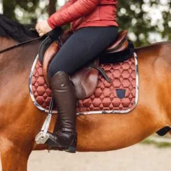 Horze Terrazzo Grip Tech All Purpose Saddle Pad - Smoked Paprika -Equinavia Shop 19054454 f068 4a65 b734 be9c79f8049617448 SPRE 1a6d586ad577f7e8cf76b9b8fb8aafed89eba127