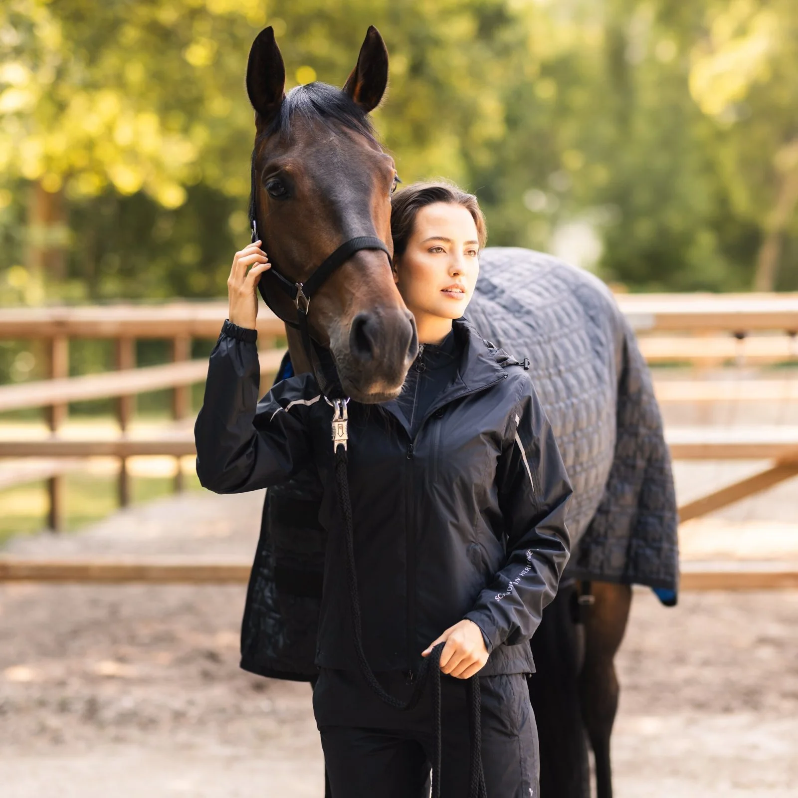 Horze Alexis Womens Waterproof Shell Jacket - Caviar Black 7 Horze Alexis Womens Waterproof Shell Jacket - Caviar Black - Image 5