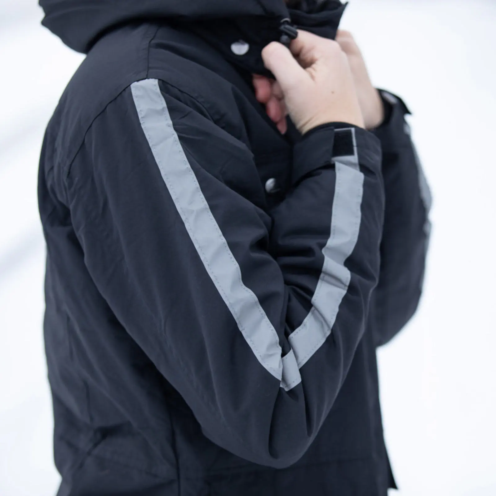 Horze Womens WinterRider Jacket - Black 5 Horze Womens WinterRider Jacket - Black - Image 3