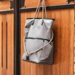 Horze Flexi Grooming Bag - Pavement Grey -Equinavia Shop 27774b65 aedb 421e 916c ee575fc2336444142 PG 2e20f97cf57539367e6fd8887cf45028b3f29ff1