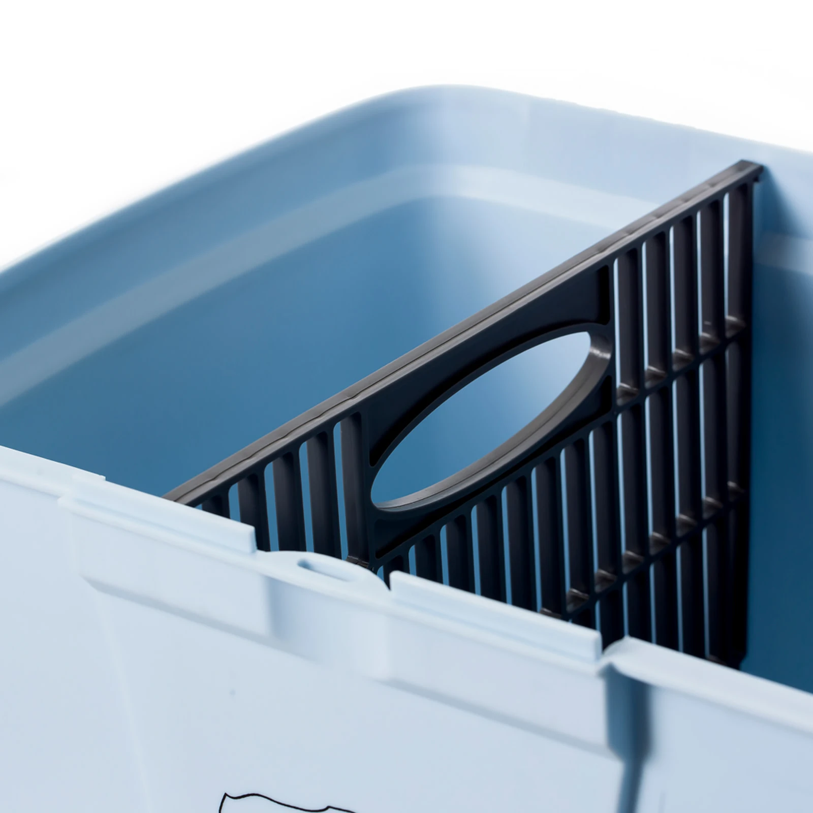 Horze Smart Grooming Box - Baby Light Blue 8 Horze Smart Grooming Box - Baby Light Blue - Image 6