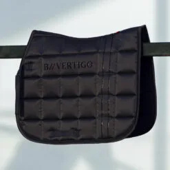 B Vertigo Drew All Purpose Saddle Pad - Dark Navy -Equinavia Shop 72f3b53f 5d3a 477f af6b 600ef5cd942017401 VDB 66d7d717419d73c7d879e41847bb9542640d79ee