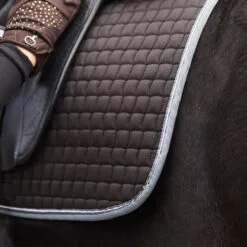 Horze Adepto All Purpose Saddle Pad - Dark Brown 20 Horze Adepto All Purpose Saddle Pad - Dark Brown -Equinavia Shop 8e7ef816 8d4a 4e4f 8d91 d130fe430b7517343 DBR c659876f9bcbcfc096e144e4e98aff327c1796b6