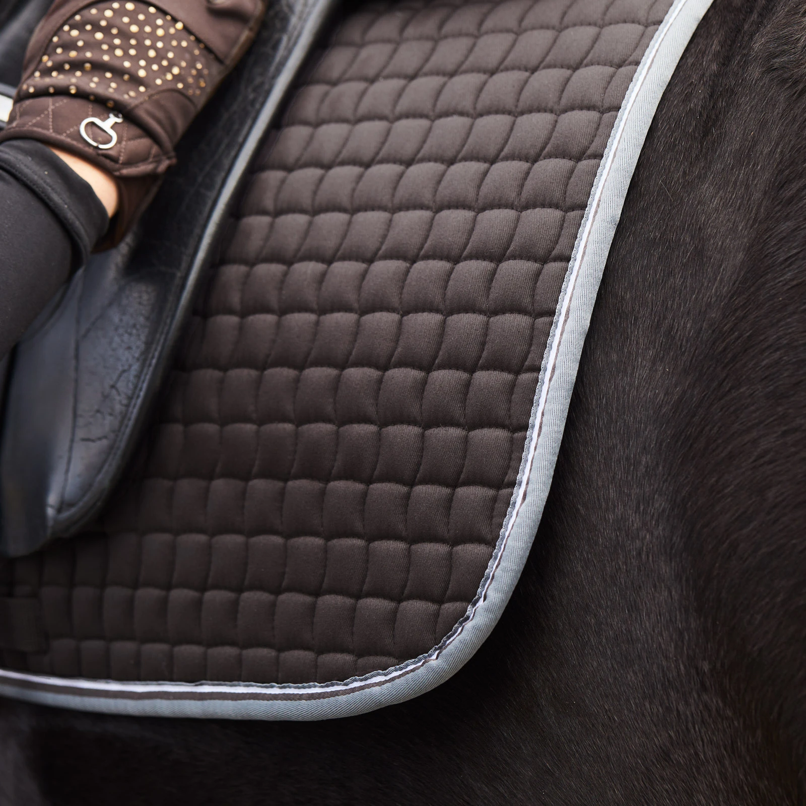 Horze Adepto All Purpose Saddle Pad - Dark Brown 6 Horze Adepto All Purpose Saddle Pad - Dark Brown - Image 4
