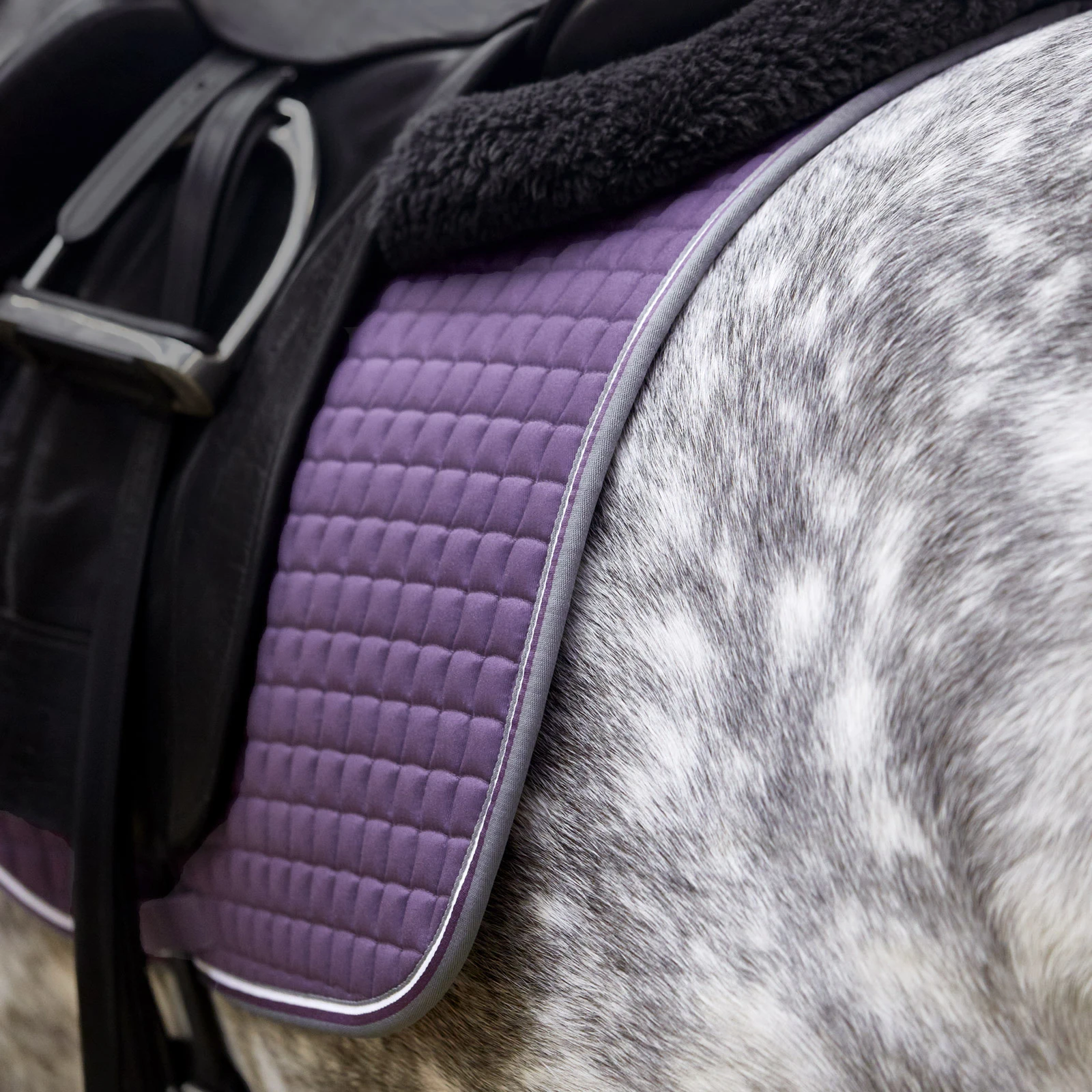 Horze Adepto Dressage Saddle Pad - Blackcurrant Purple 5 Horze Adepto Dressage Saddle Pad - Blackcurrant Purple - Image 3