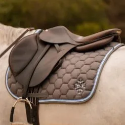 Horze Arizona Double Corded All Purpose Saddle Pad - Smoked Pearl Grey 12 Horze Arizona Double Corded All Purpose Saddle Pad - Smoked Pearl Grey -Equinavia Shop a7d46a0d 6610 4ff8 a9a5 63aa2955f07917442 SPG dffbf478a98c199dfe116c018d23627016f6a698