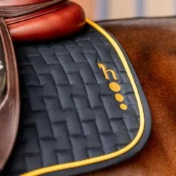 Horze Wicklow Jump Shaped Pad - Dark Navy 13 Horze Wicklow Jump Shaped Pad - Dark Navy -Equinavia Shop b917e3b3 6dfa 4fc6 88ae 1eba5a7f7d0917429 VDB 3a480237d97e9c2a7cc503b76f31acea95dda67f