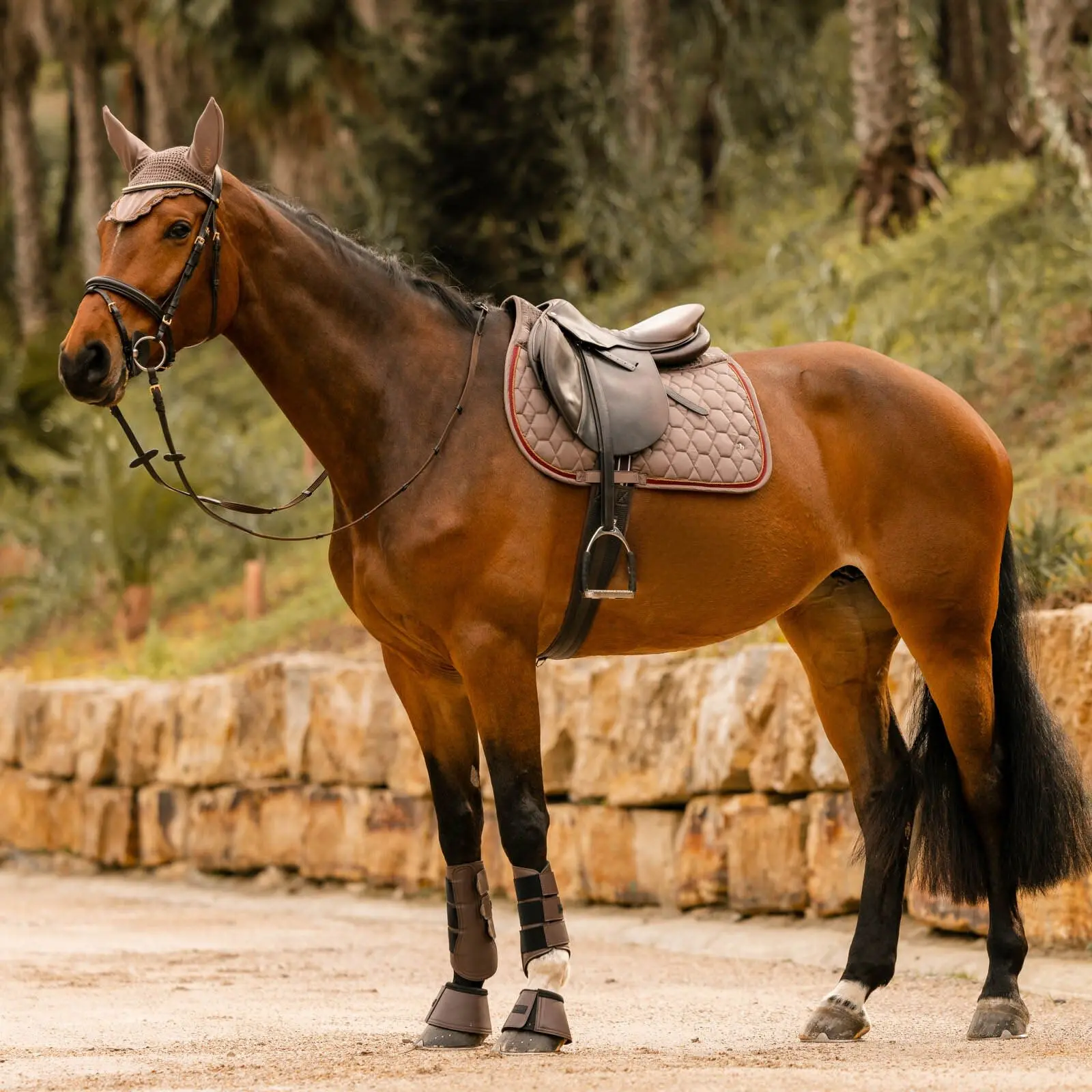 Horze Kenya Anti Slip All Purpose Saddle Pad - Iron Grey Brown 11 Horze Kenya Anti Slip All Purpose Saddle Pad - Iron Grey Brown - Image 9