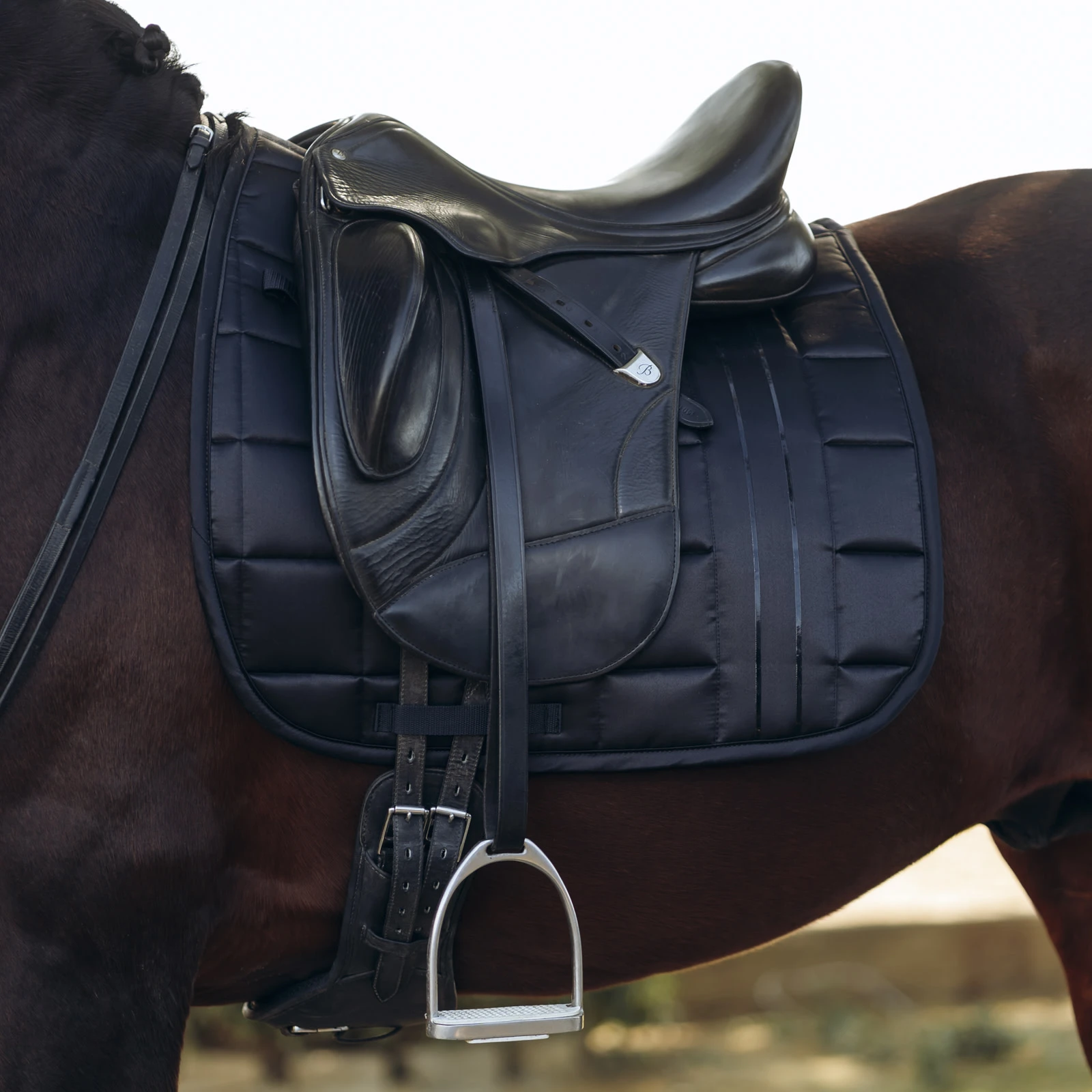 B Vertigo Drew Dressage Saddle Pad - Dark Navy 5 B Vertigo Drew Dressage Saddle Pad - Dark Navy - Image 3