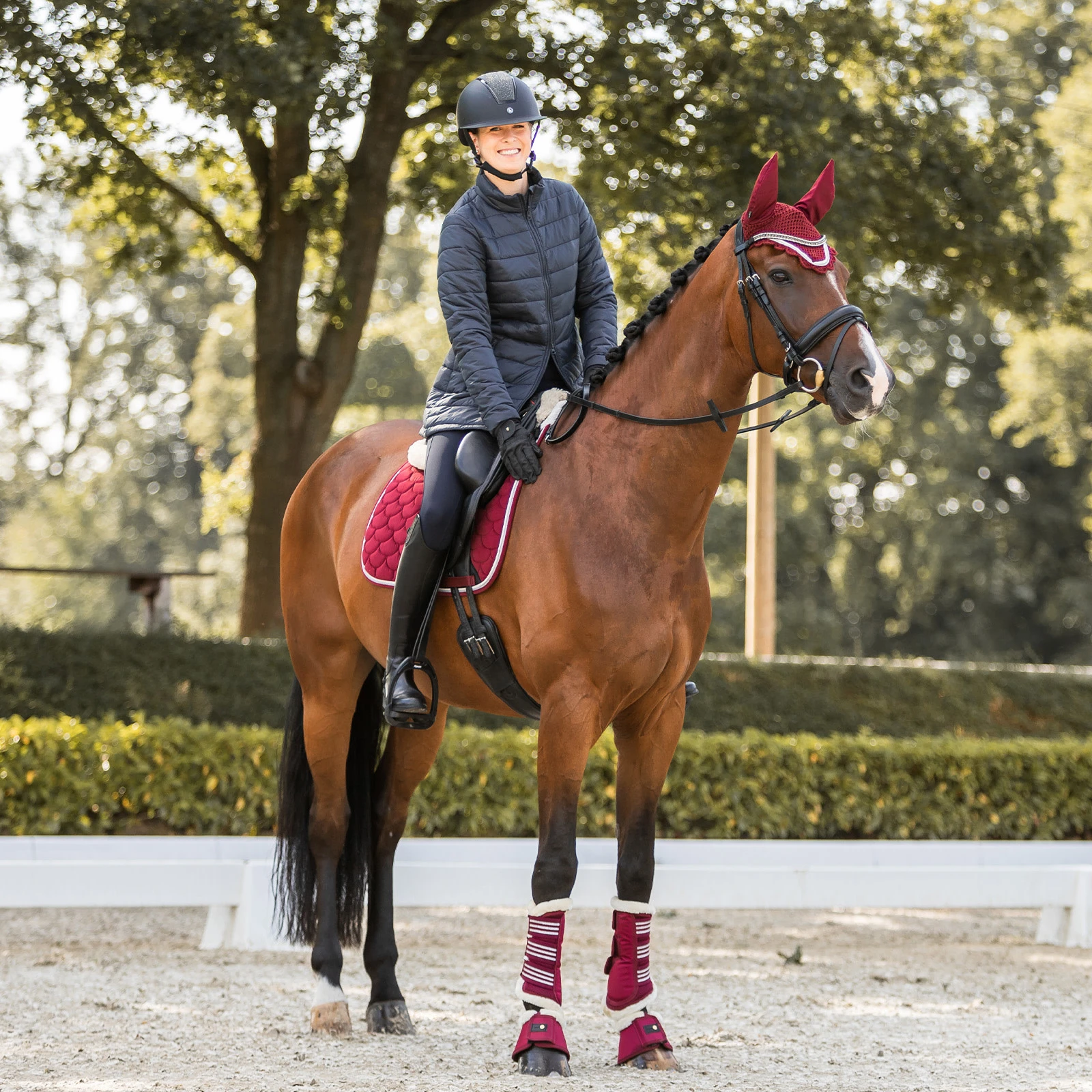 Horze Geneva Dressage Saddle Pad - Merlot 8 Horze Geneva Dressage Saddle Pad - Merlot - Image 6