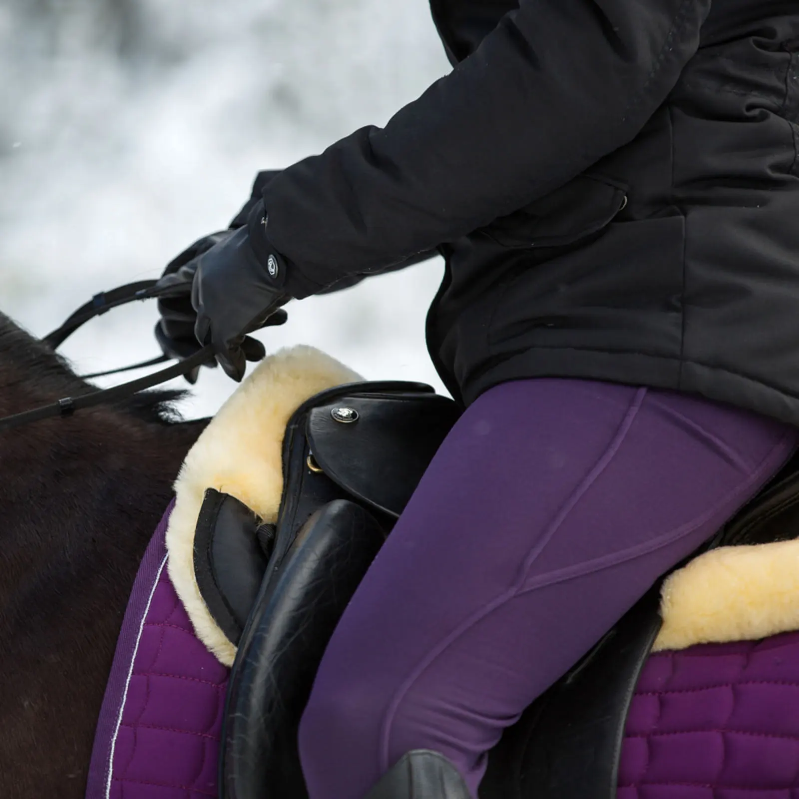 Horze Quilted Half Pad With Faux Fur Trim - Black 4 Horze Quilted Half Pad With Faux Fur Trim - Black - Image 2