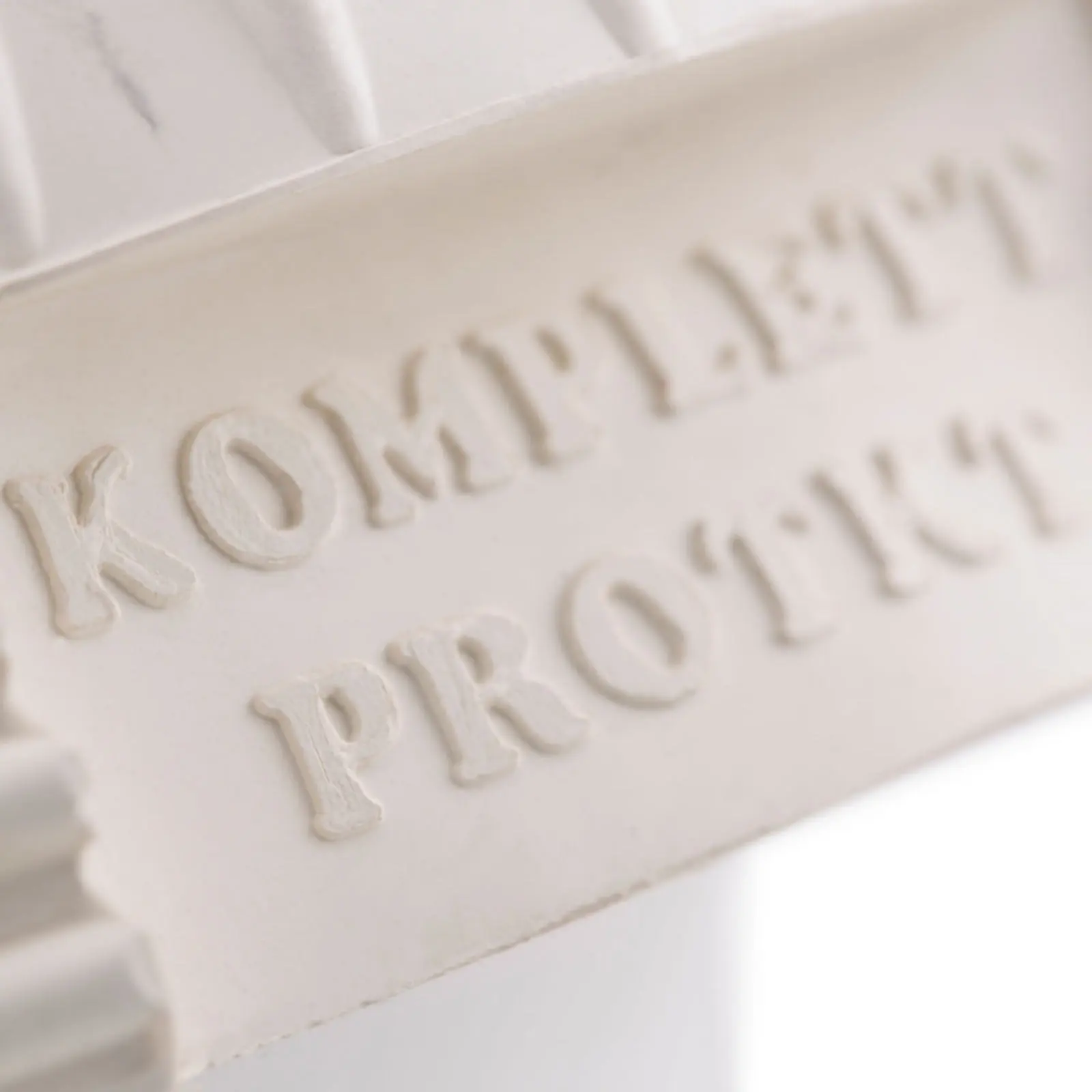 Horze Double Closure No Turn Rubber Bell Boots - White 4 Horze Double Closure No Turn Rubber Bell Boots - White - Image 2